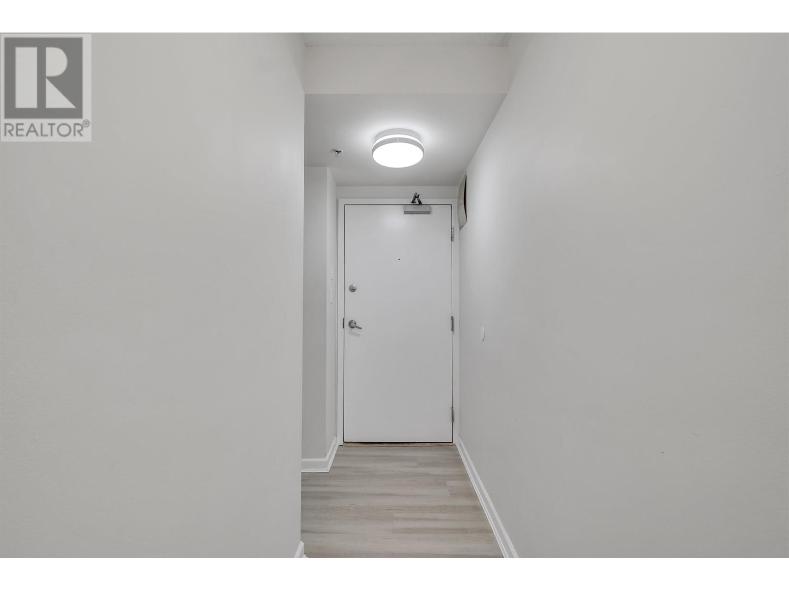 Listing Picture 20 of 32 : 309 8180 GRANVILLE AVENUE, Richmond / 烈治文 - 魯藝地產 Yvonne Lu Group - MLS Medallion Club Member