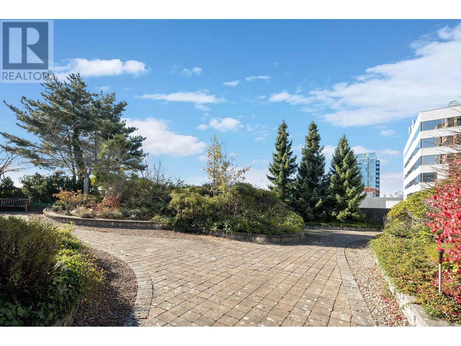 Listing Picture 28 of 32 : 309 8180 GRANVILLE AVENUE, Richmond / 烈治文 - 魯藝地產 Yvonne Lu Group - MLS Medallion Club Member