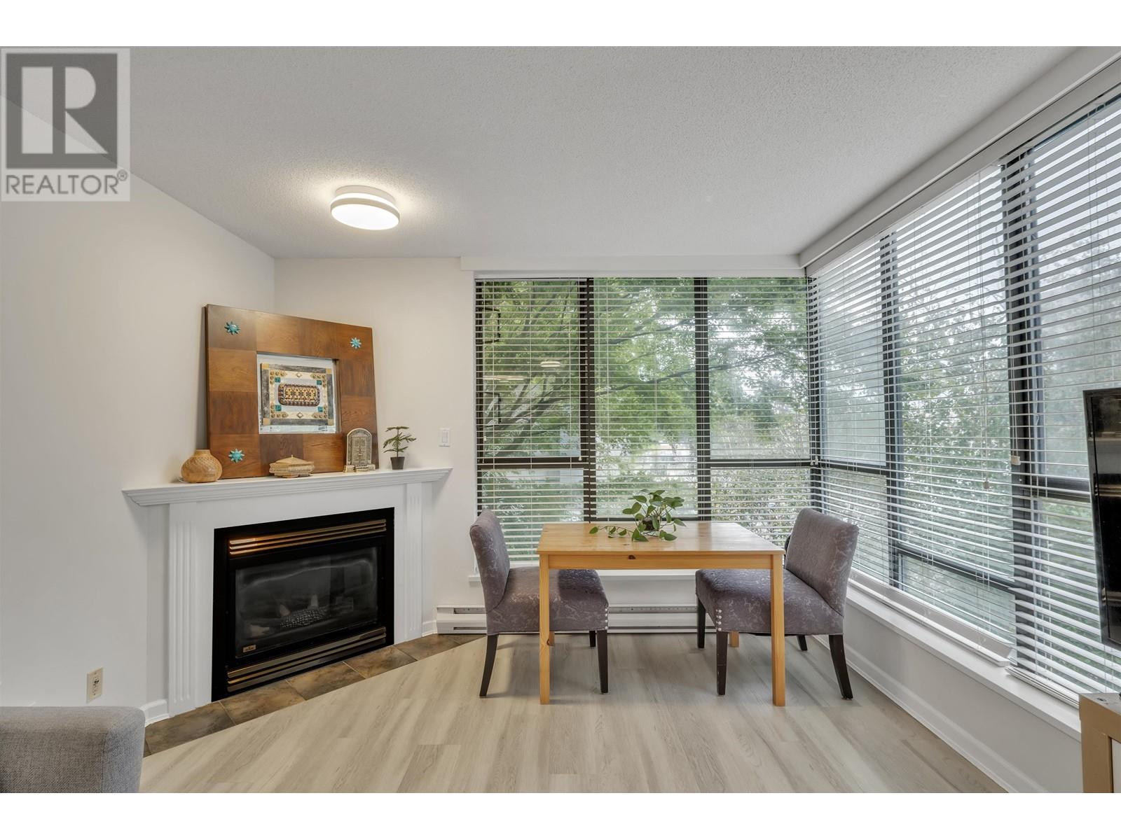 Listing Picture 17 of 32 : 309 8180 GRANVILLE AVENUE, Richmond / 烈治文 - 魯藝地產 Yvonne Lu Group - MLS Medallion Club Member