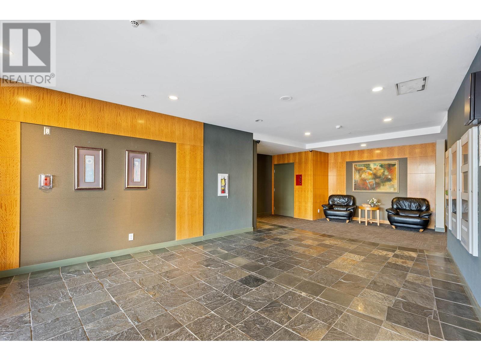 Listing Picture 27 of 32 : 309 8180 GRANVILLE AVENUE, Richmond / 烈治文 - 魯藝地產 Yvonne Lu Group - MLS Medallion Club Member