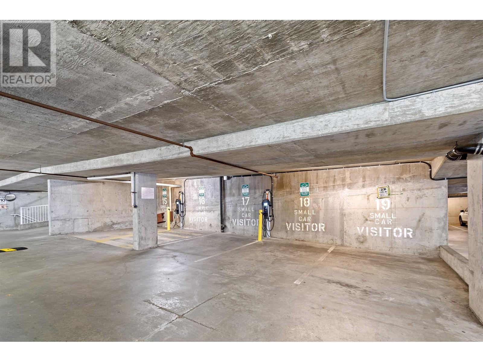 Listing Picture 31 of 32 : 309 8180 GRANVILLE AVENUE, Richmond / 烈治文 - 魯藝地產 Yvonne Lu Group - MLS Medallion Club Member