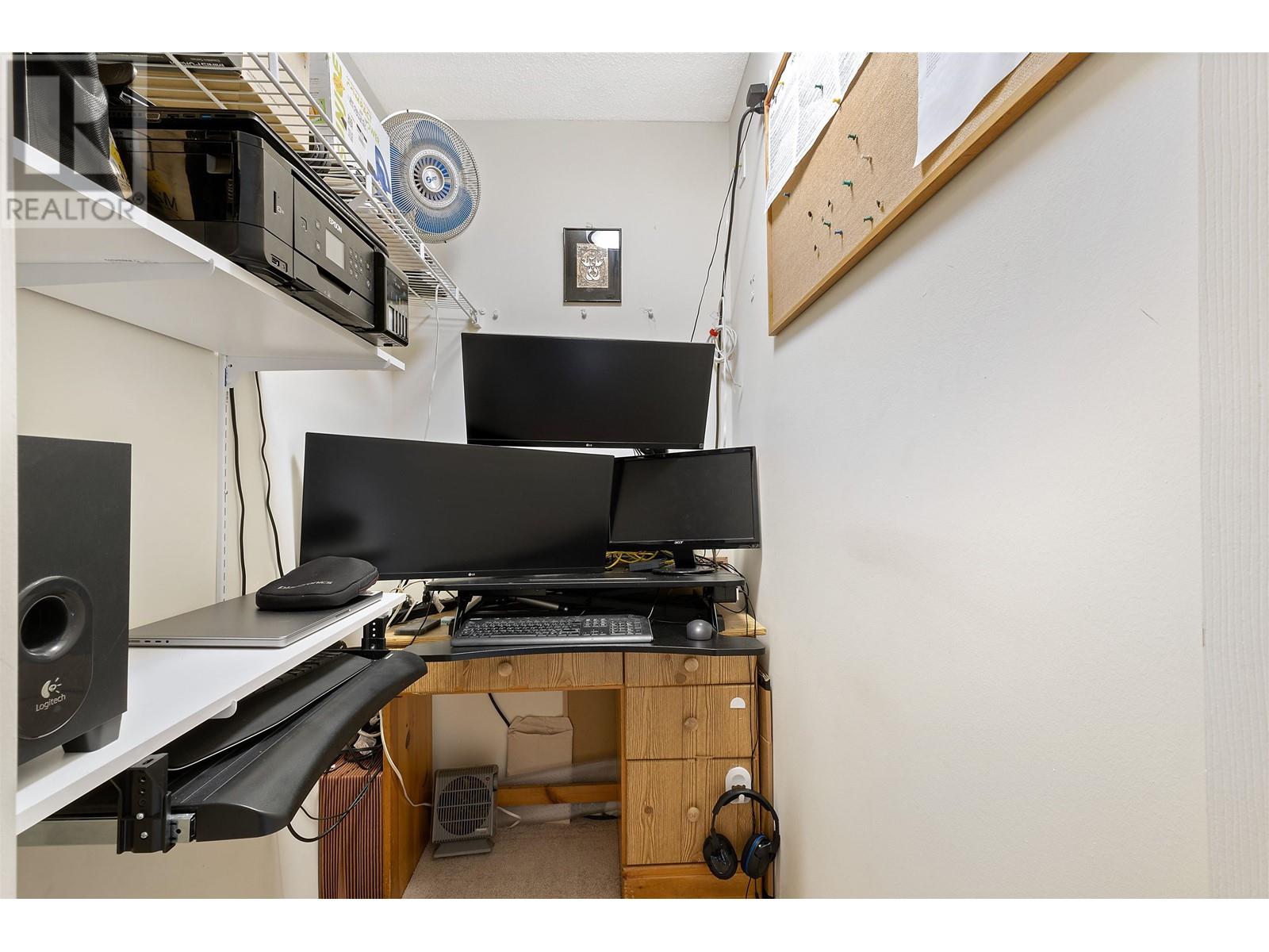 Listing Picture 5 of 32 : 309 8180 GRANVILLE AVENUE, Richmond / 烈治文 - 魯藝地產 Yvonne Lu Group - MLS Medallion Club Member