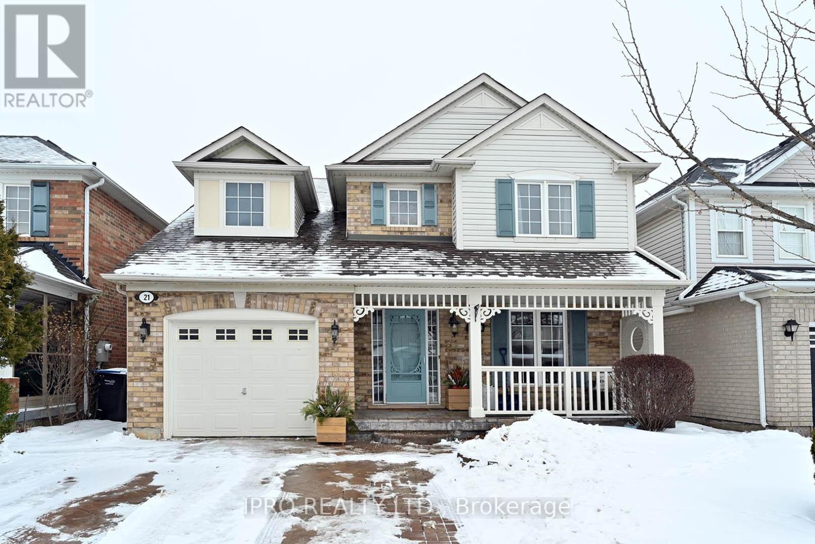 Property at 21 VISTA GREEN CRESCENT image 1