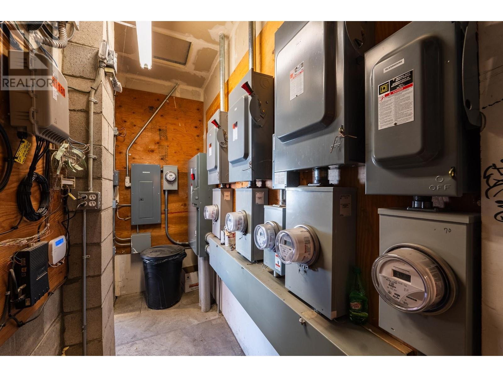 125 Hall Street, Nelson, British Columbia V1L 7B4 - Photo 31 - 2480007