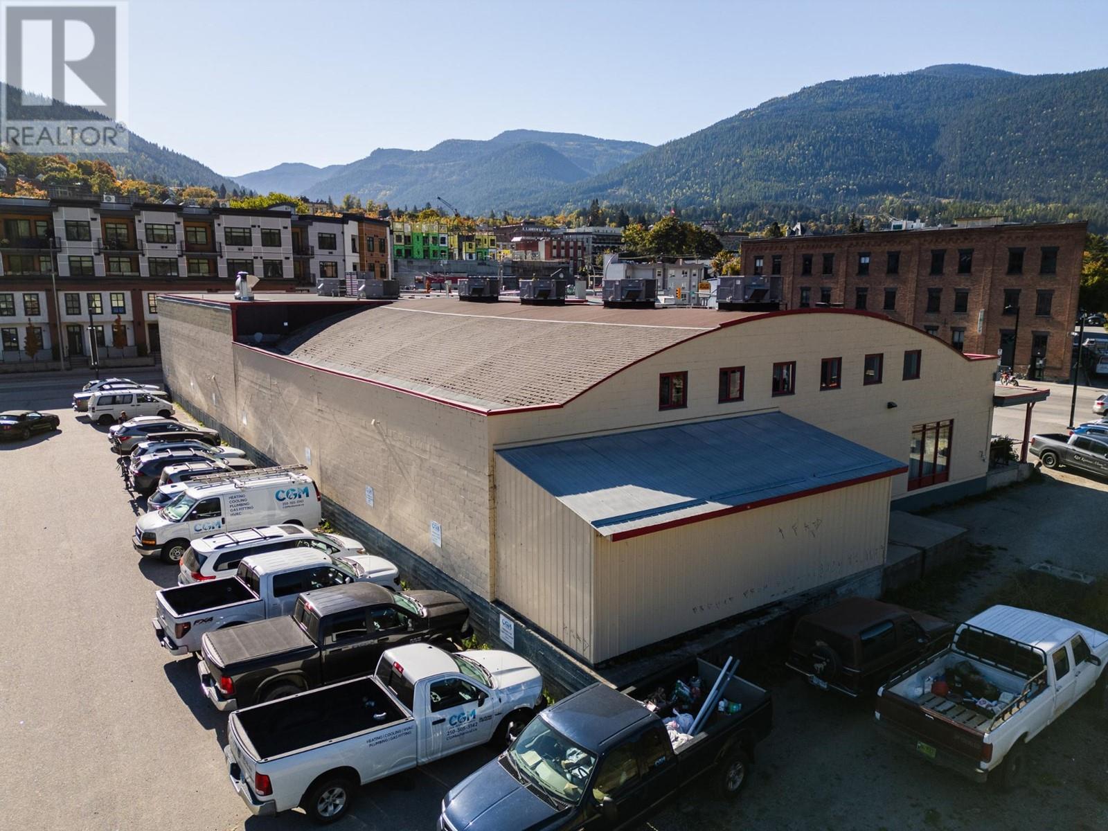 125 Hall Street, Nelson, British Columbia V1L 7B4 - Photo 11 - 2480007