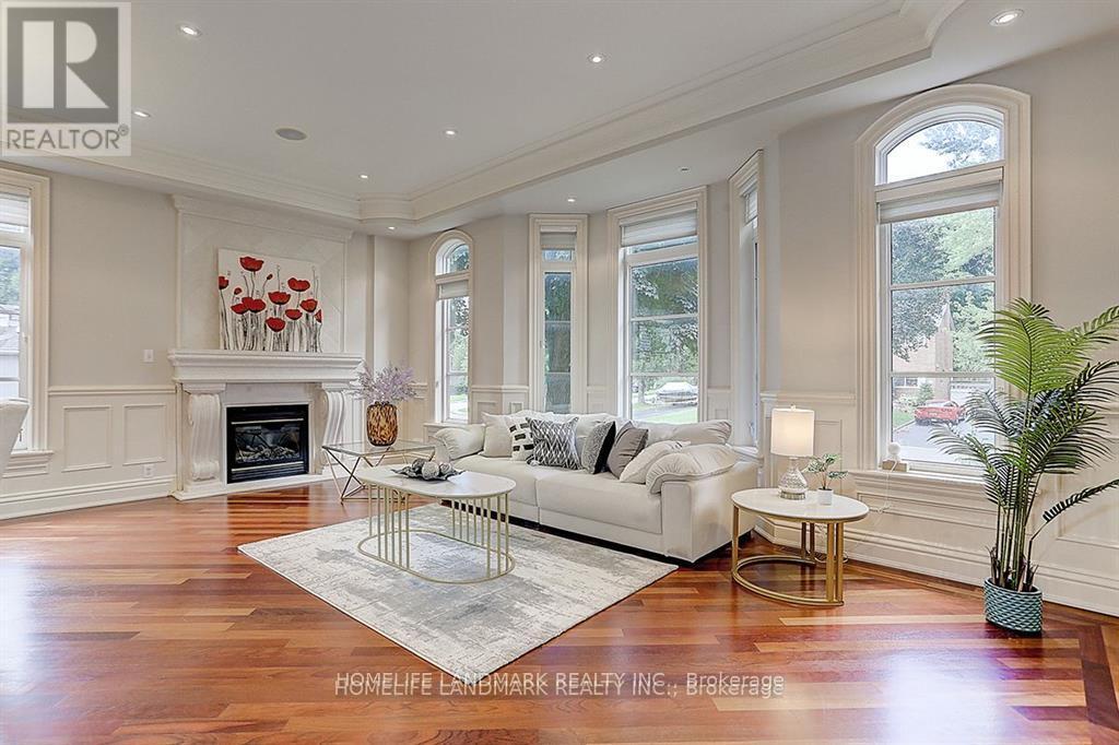 Property at 34 MOCCASIN TRAIL image 4