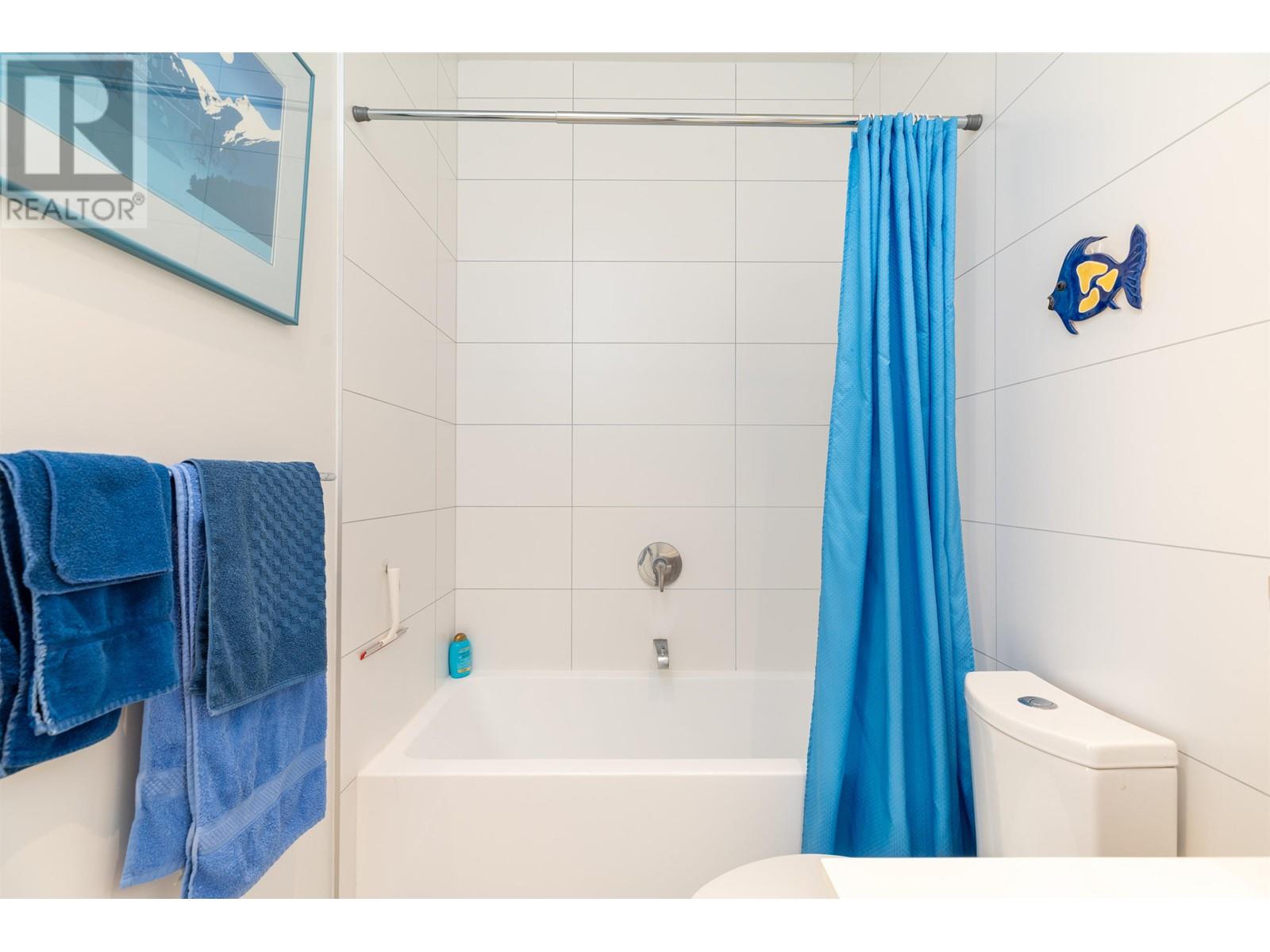 Listing Picture 20 of 40 : 609 9888 UNIVERSITY CRESCENT, Burnaby / 本拿比 - 魯藝地產 Yvonne Lu Group - MLS Medallion Club Member