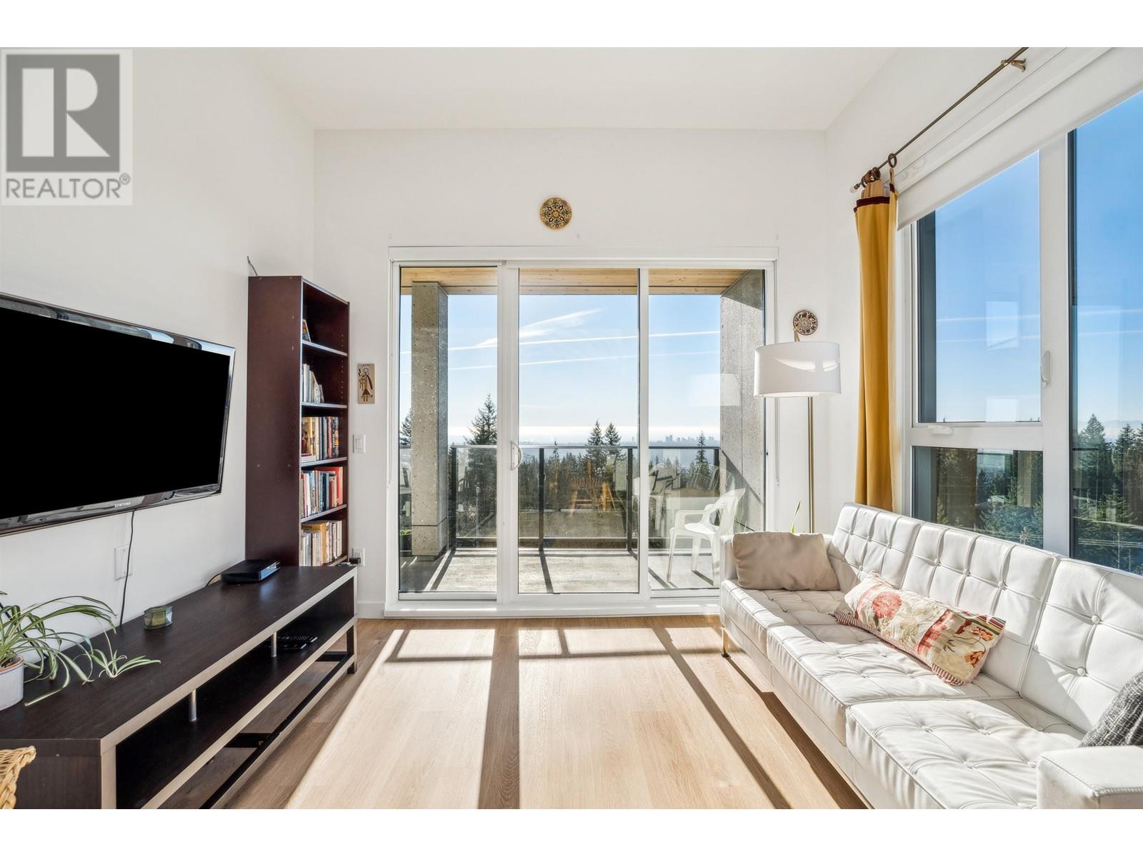 Listing Picture 9 of 40 : 609 9888 UNIVERSITY CRESCENT, Burnaby / 本拿比 - 魯藝地產 Yvonne Lu Group - MLS Medallion Club Member