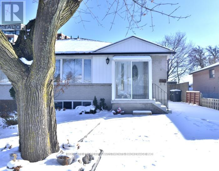 Bsmt - 19 Avondale Boulevard, Brampton, Ontario  L6T 1H1 - Photo 2 - W11955936