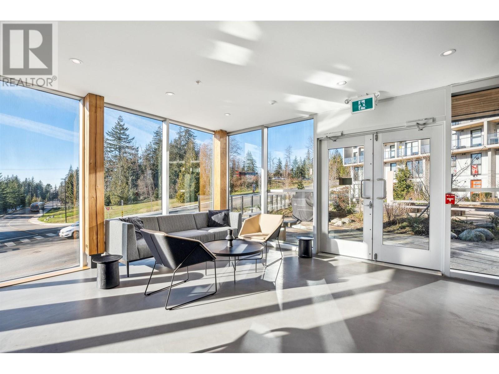 Listing Picture 35 of 40 : 609 9888 UNIVERSITY CRESCENT, Burnaby / 本拿比 - 魯藝地產 Yvonne Lu Group - MLS Medallion Club Member
