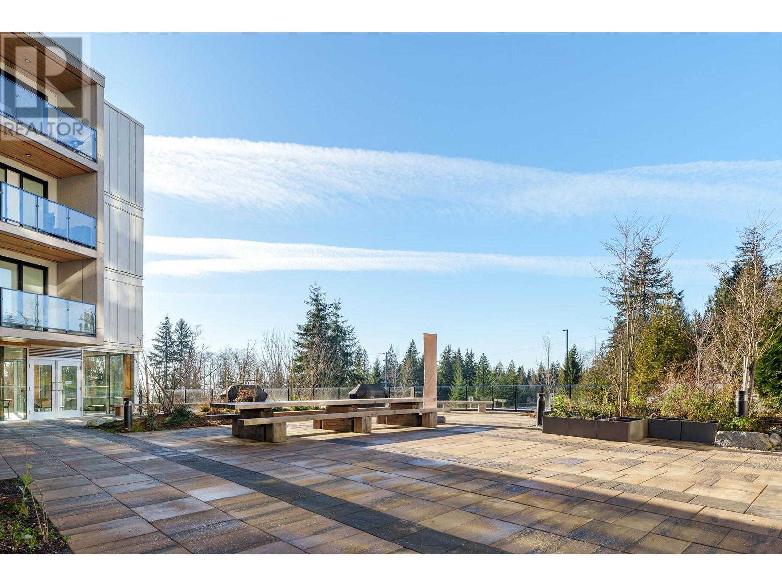 Listing Picture 39 of 40 : 609 9888 UNIVERSITY CRESCENT, Burnaby / 本拿比 - 魯藝地產 Yvonne Lu Group - MLS Medallion Club Member