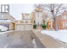 39 HUNTSPOINT DRIVE, Brampton, Ontario