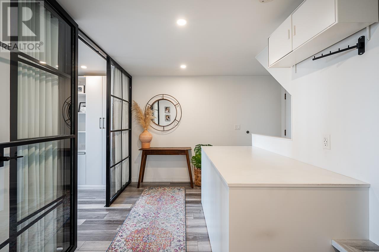 Listing Picture 26 of 40 : 802 1160 BURRARD STREET, Vancouver / 溫哥華 - 魯藝地產 Yvonne Lu Group - MLS Medallion Club Member