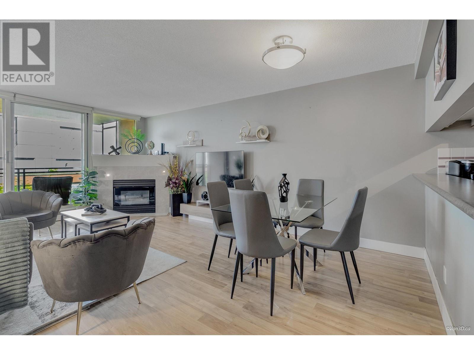 415 555 ABBOTT STREET, vancouver, British Columbia V6B2L2