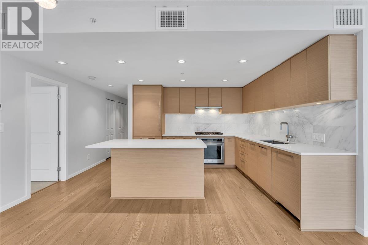 Listing Picture 4 of 33 : 2608 6700 DUNBLANE AVENUE, Burnaby / 本拿比 - 魯藝地產 Yvonne Lu Group - MLS Medallion Club Member