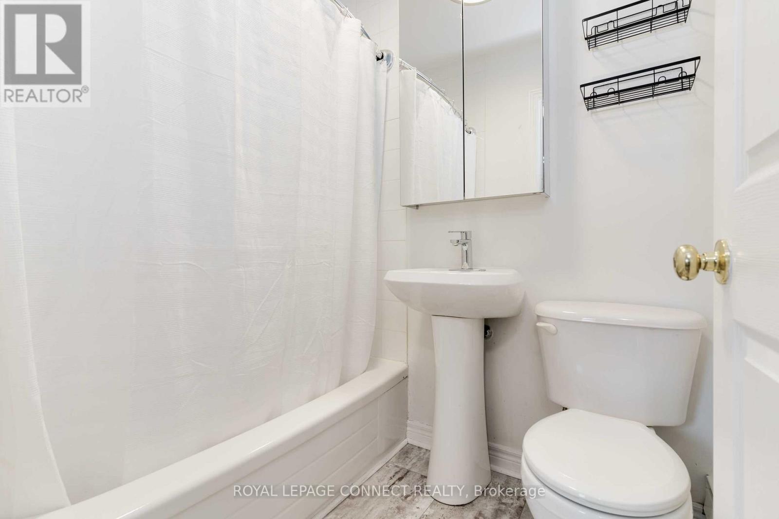 307 Pacific Avenue, Toronto (Junction Area), Ontario  M6P 2P8 - Photo 10 - W11956171