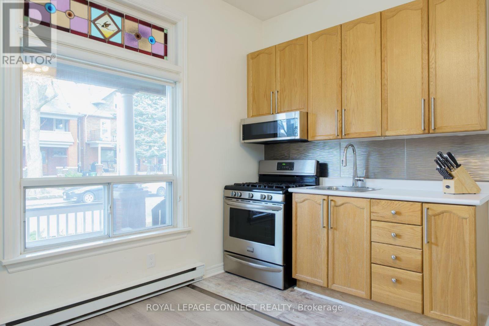 307 Pacific Avenue, Toronto (Junction Area), Ontario  M6P 2P8 - Photo 11 - W11956171