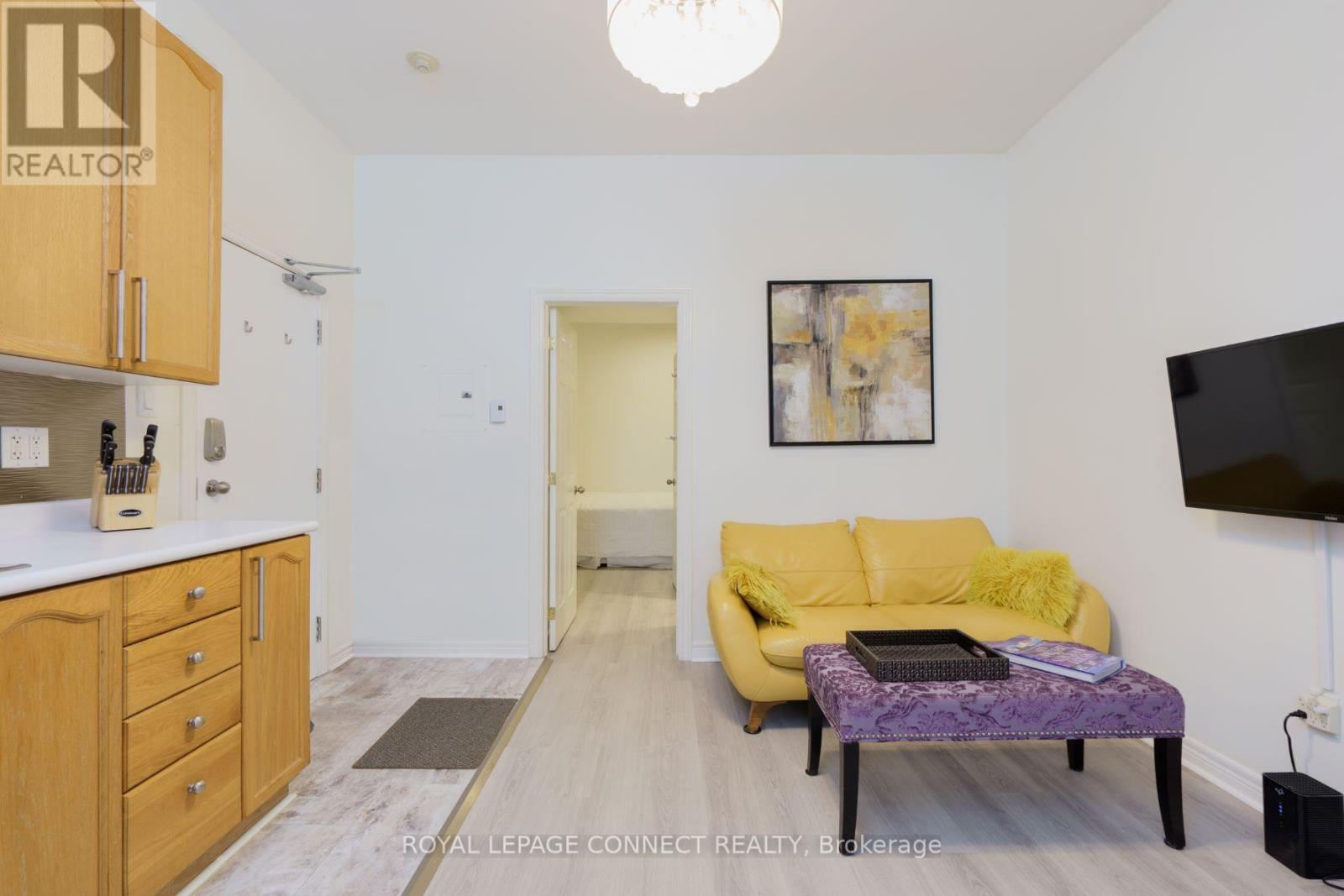 307 Pacific Avenue, Toronto (Junction Area), Ontario  M6P 2P8 - Photo 12 - W11956171