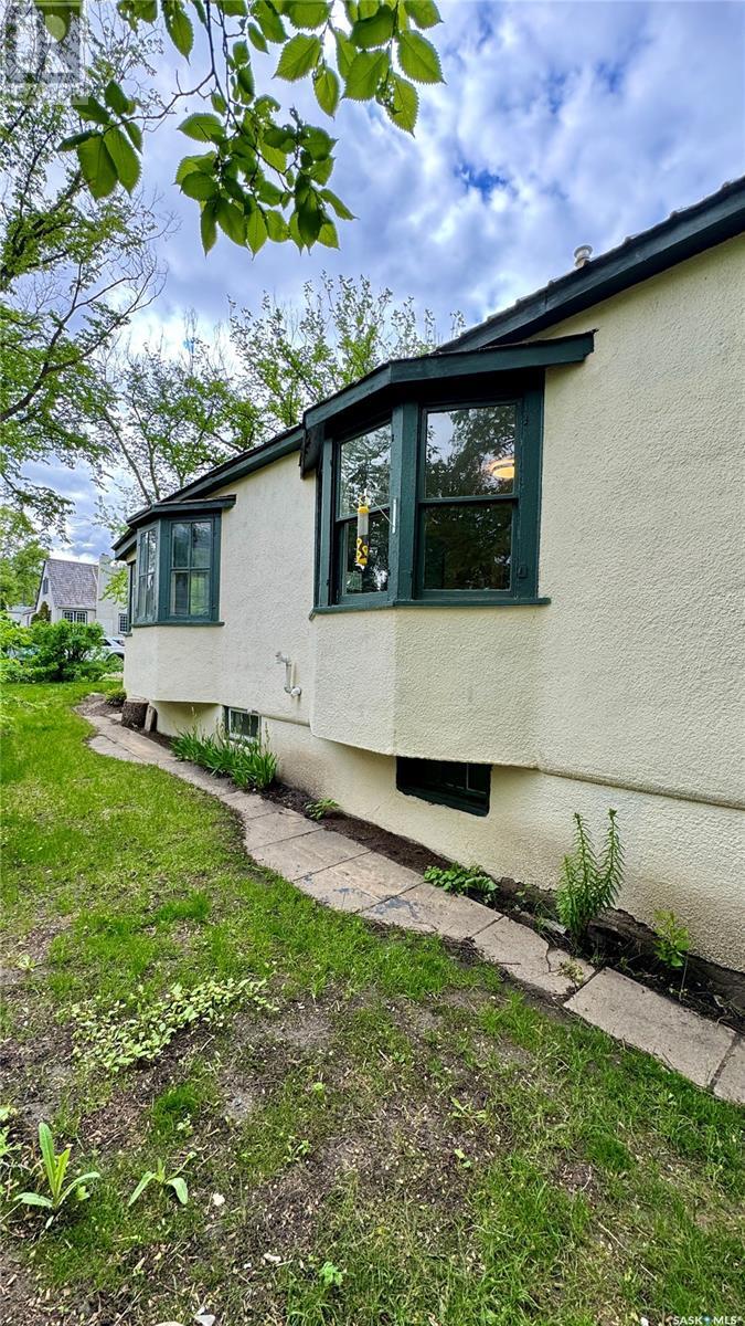 Property at 234 F AVENUE N image 2