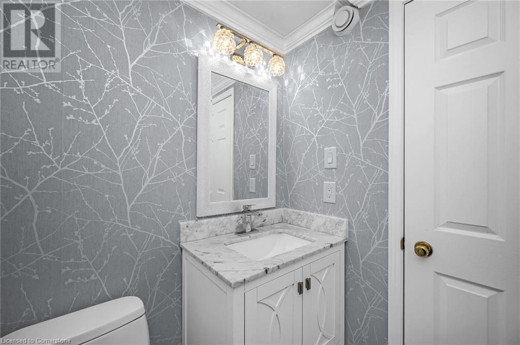 Property at 2141 COUNTRY CLUB Drive Unit# 7 image 5