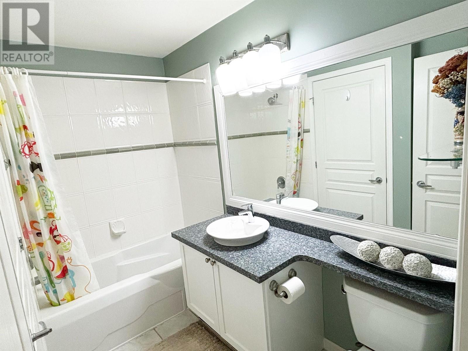 105 5605 Hampton Place, Vancouver, British Columbia  V6T 2H2 - Photo 10 - R2963151