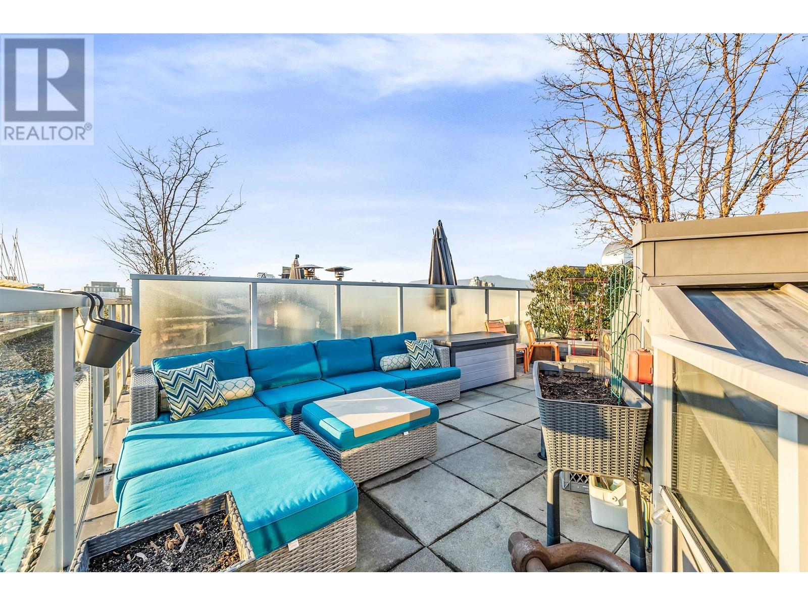 Listing Picture 13 of 22 : 607 417 GREAT NORTHERN WAY, Vancouver / 溫哥華 - 魯藝地產 Yvonne Lu Group - MLS Medallion Club Member