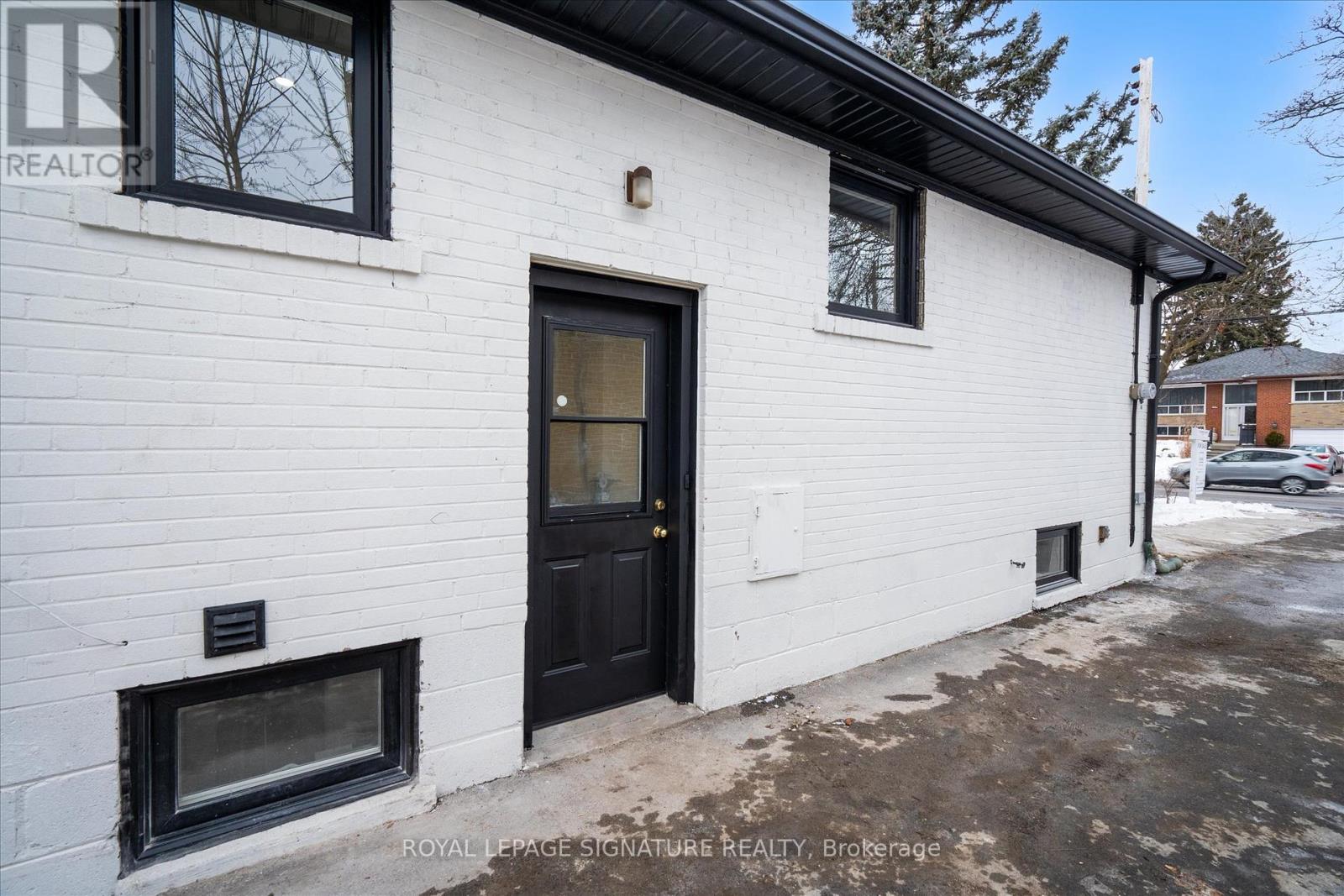 193 Elmhurst Drive, Toronto, Ontario  M9W 2L2 - Photo 34 - W11953424