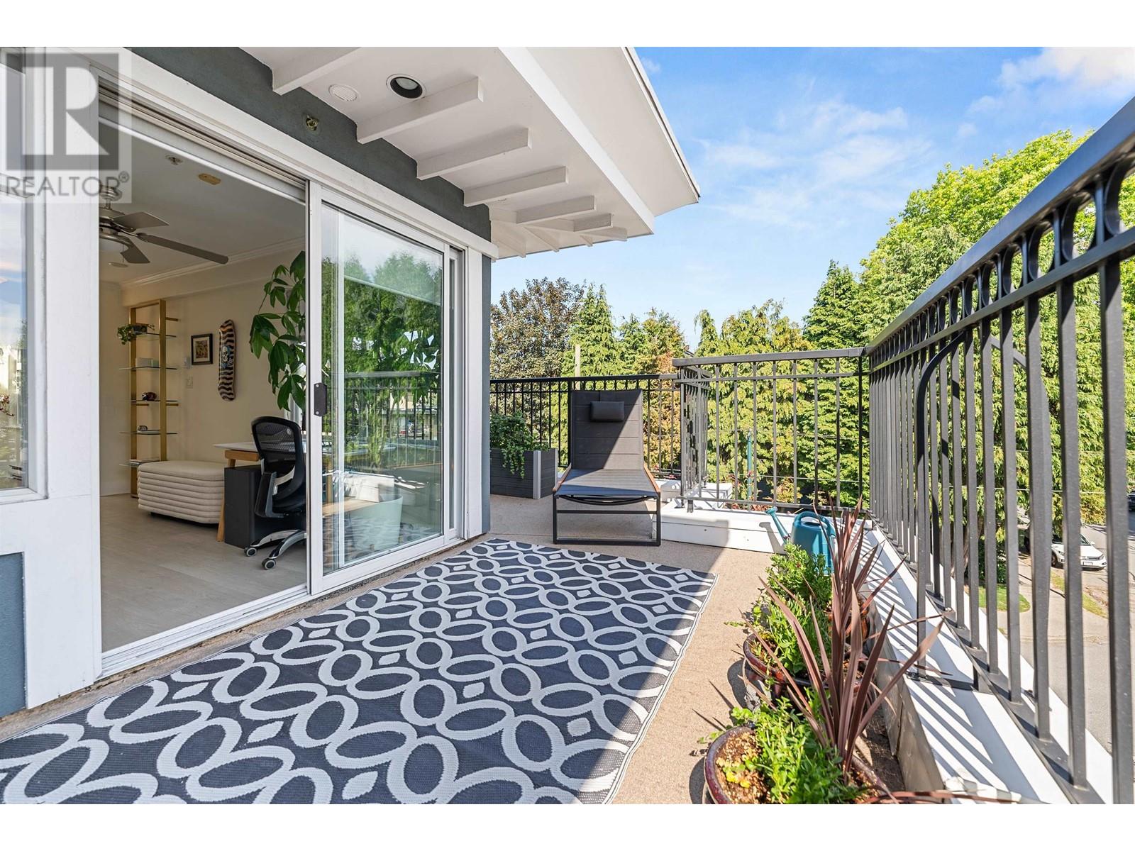 Listing Picture 33 of 39 : 401 29 TEMPLETON DRIVE, Vancouver / 溫哥華 - 魯藝地產 Yvonne Lu Group - MLS Medallion Club Member