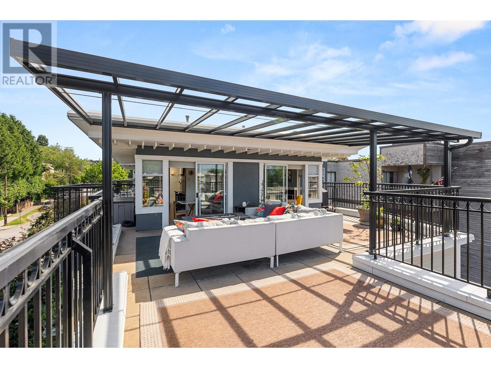 Listing Picture 35 of 39 : 401 29 TEMPLETON DRIVE, Vancouver / 溫哥華 - 魯藝地產 Yvonne Lu Group - MLS Medallion Club Member