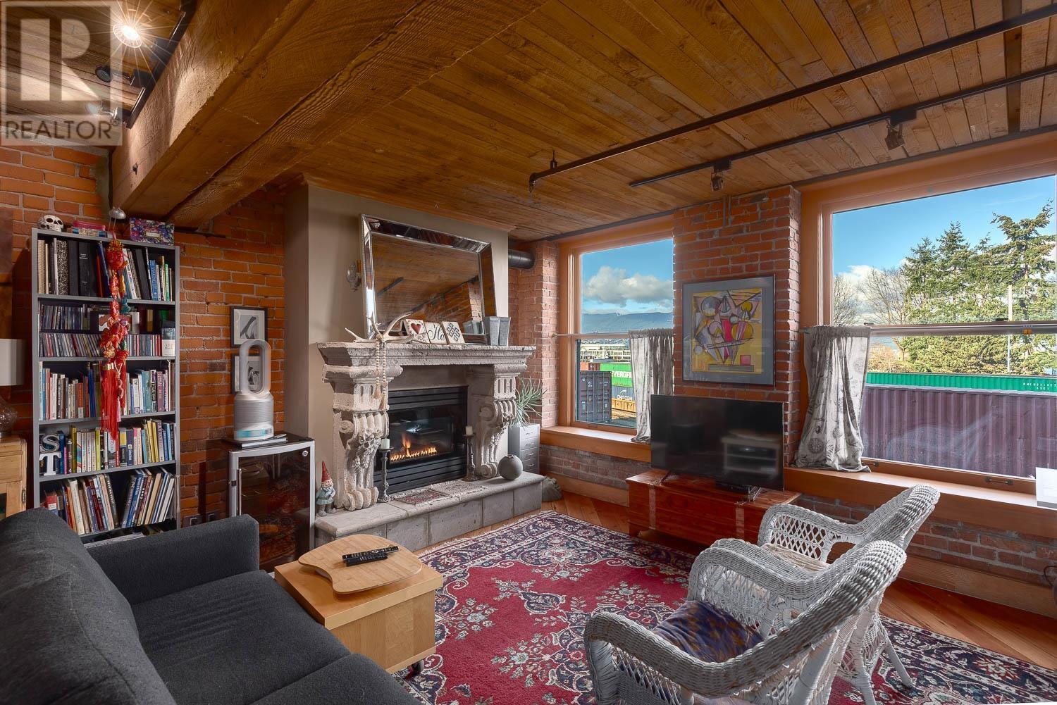 301 41 Alexander Street, Vancouver, British Columbia  V6A 1B2 - Photo 3 - R2963644