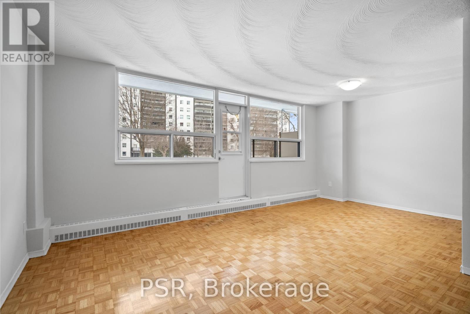 102 - 105 Rowena Drive, Toronto, Ontario  M3A 1R2 - Photo 3 - C11956533