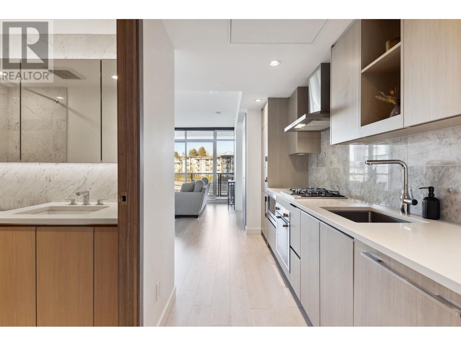 Listing Picture 7 of 36 : 405 4720 LOUGHEED HIGHWAY, Burnaby / 本拿比 - 魯藝地產 Yvonne Lu Group - MLS Medallion Club Member