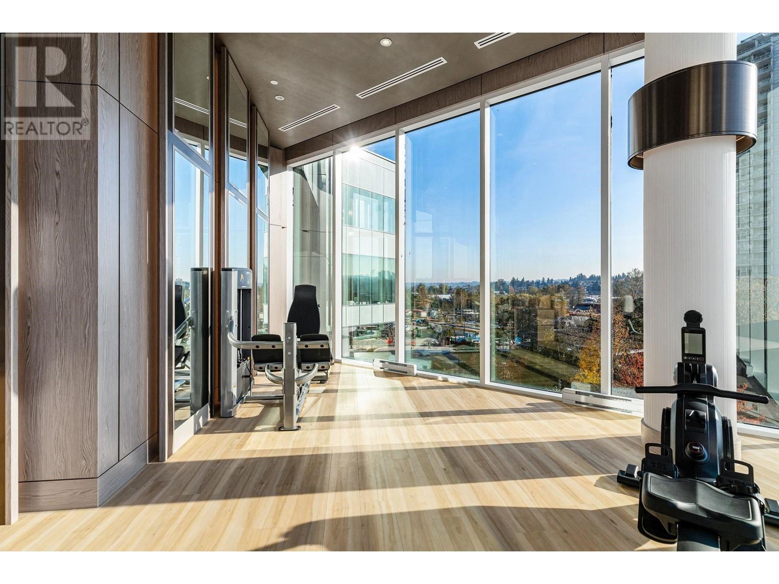 Listing Picture 34 of 36 : 405 4720 LOUGHEED HIGHWAY, Burnaby / 本拿比 - 魯藝地產 Yvonne Lu Group - MLS Medallion Club Member