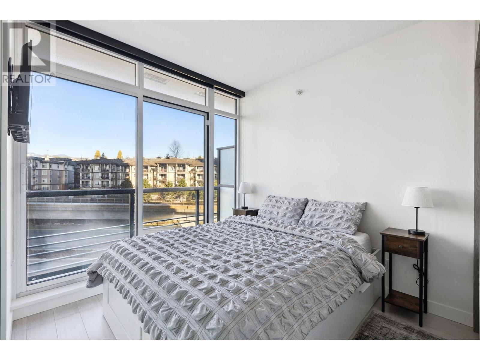 Listing Picture 17 of 36 : 405 4720 LOUGHEED HIGHWAY, Burnaby / 本拿比 - 魯藝地產 Yvonne Lu Group - MLS Medallion Club Member