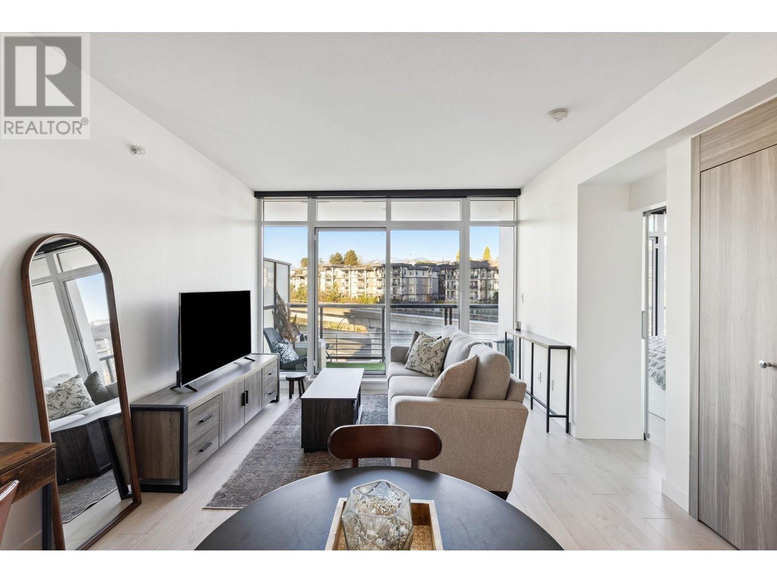 Listing Picture 12 of 36 : 405 4720 LOUGHEED HIGHWAY, Burnaby / 本拿比 - 魯藝地產 Yvonne Lu Group - MLS Medallion Club Member