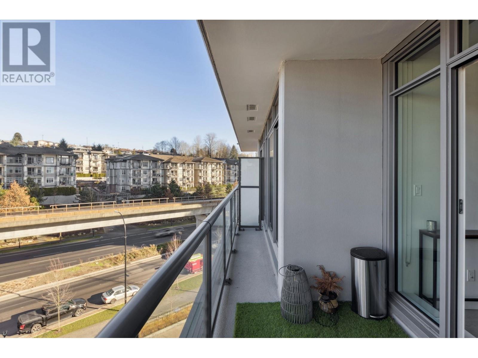 Listing Picture 21 of 36 : 405 4720 LOUGHEED HIGHWAY, Burnaby / 本拿比 - 魯藝地產 Yvonne Lu Group - MLS Medallion Club Member
