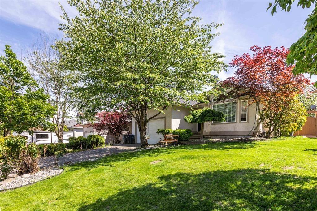 Property at 16198 111A AVENUE image 2
