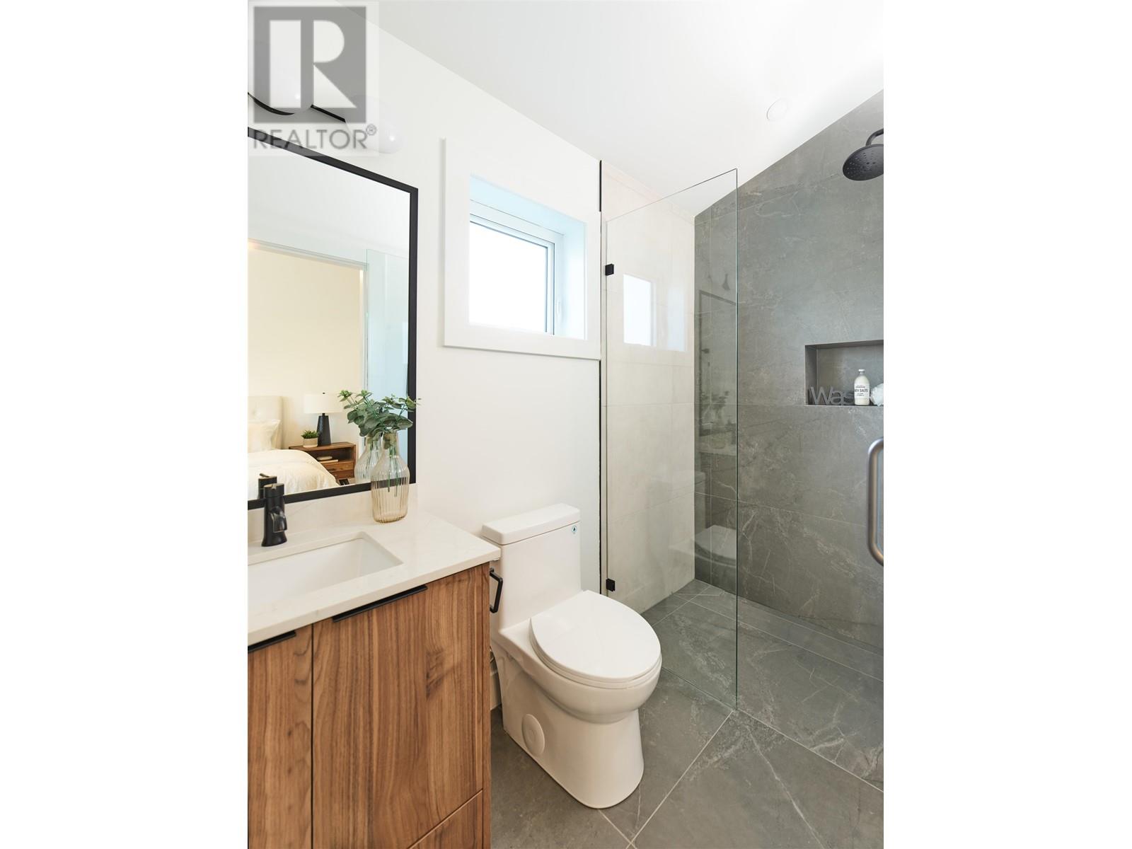 Listing Picture 8 of 32 : D 3381 VICTORIA DRIVE, Vancouver / 溫哥華 - 魯藝地產 Yvonne Lu Group - MLS Medallion Club Member