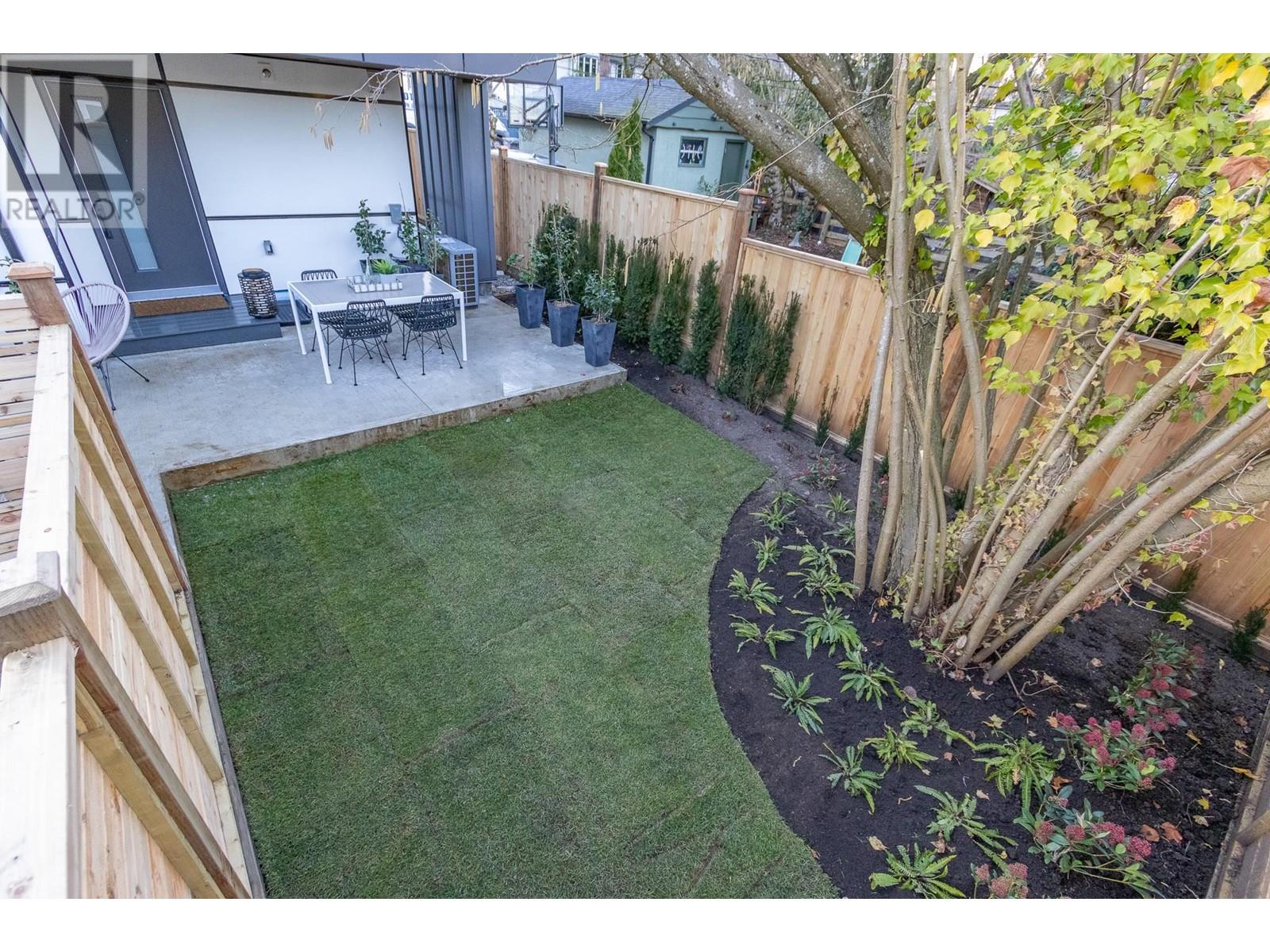 Listing Picture 12 of 32 : D 3381 VICTORIA DRIVE, Vancouver / 溫哥華 - 魯藝地產 Yvonne Lu Group - MLS Medallion Club Member