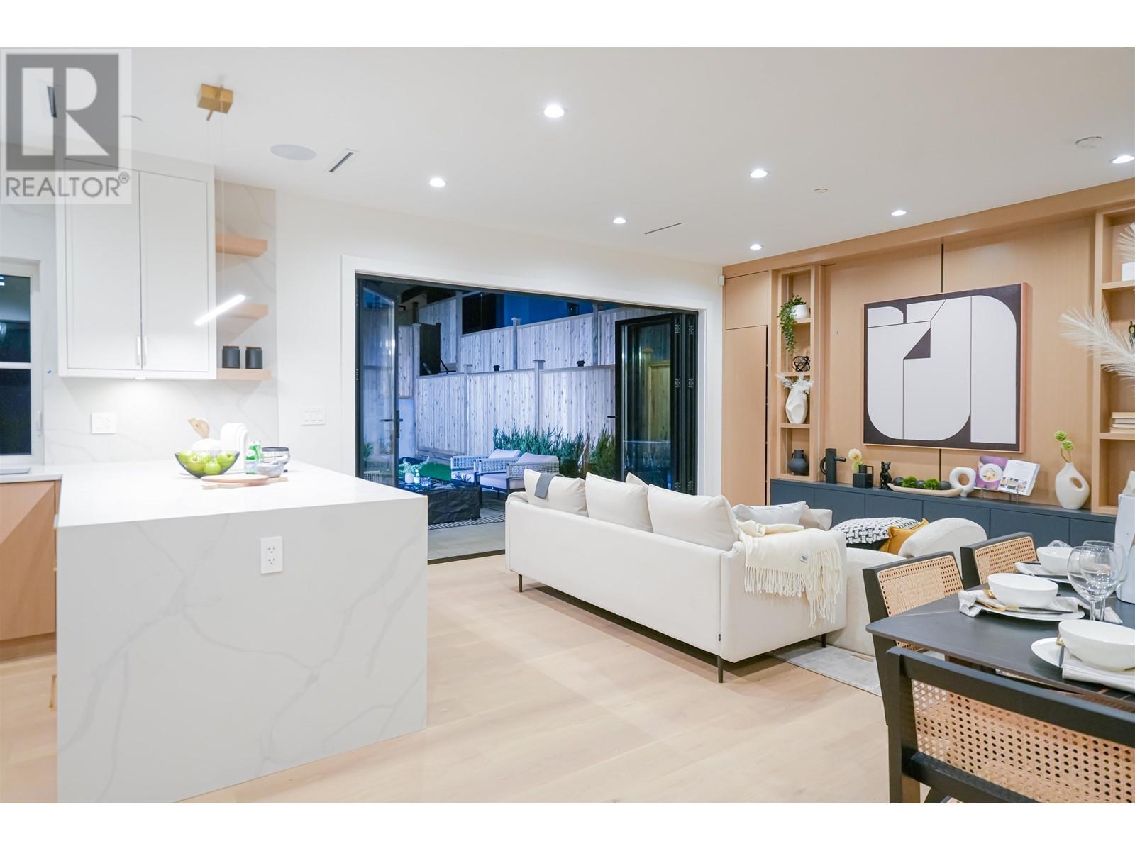 4856 Dumfries Street, Vancouver, British Columbia  V5N 3T9 - Photo 1 - R2963704