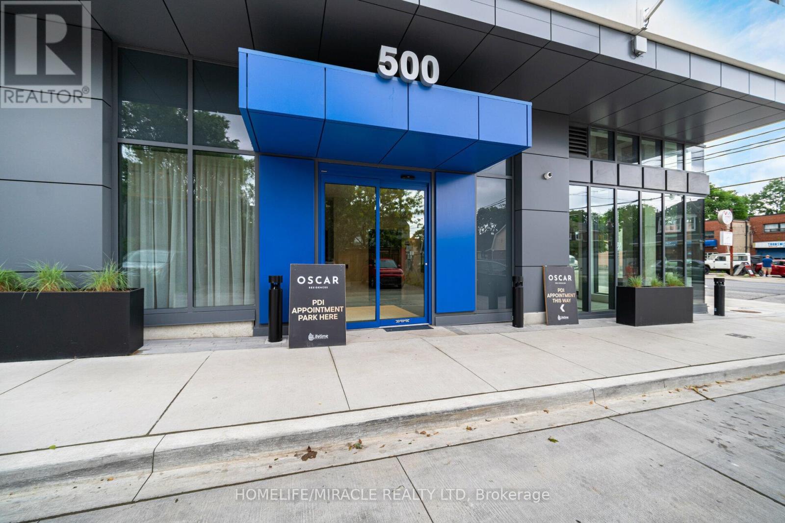 Property at 317 - 500 DUPONT STREET image 4