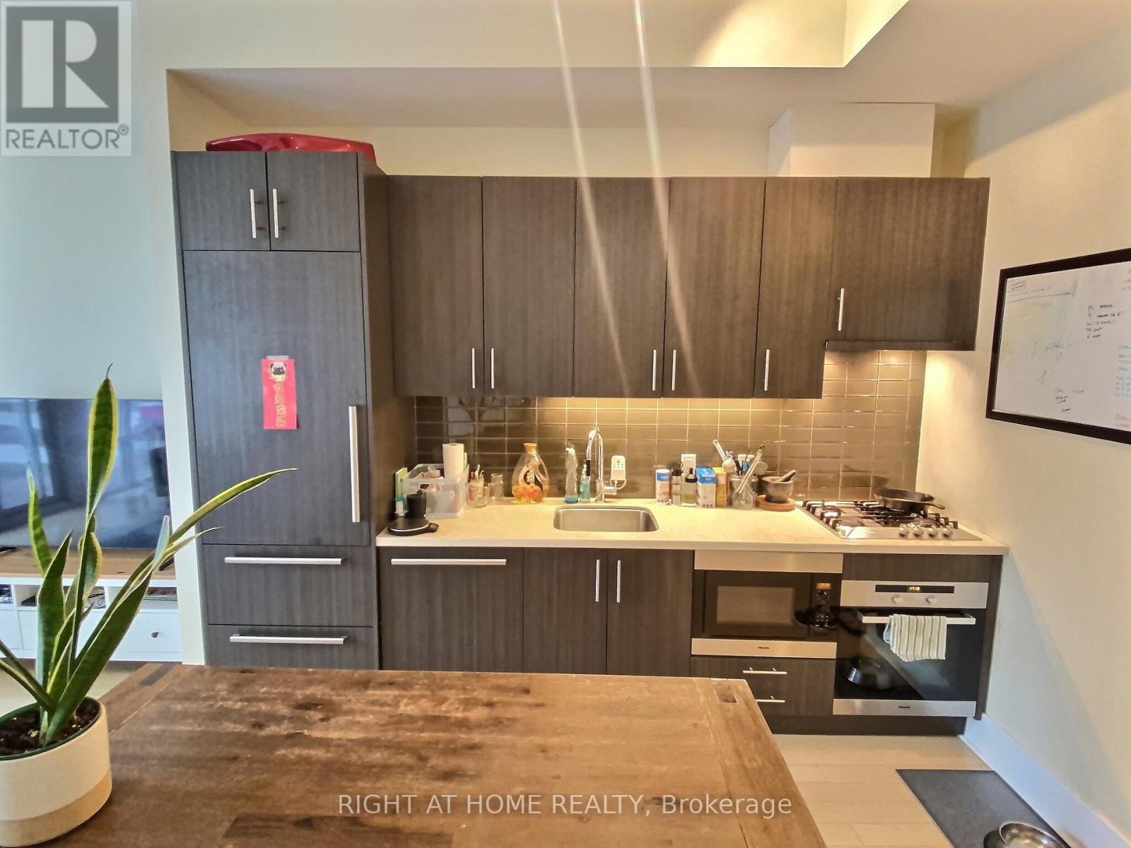 625 - 29 Queens Quay E, Toronto, Ontario  M5E 0A4 - Photo 13 - C11956616