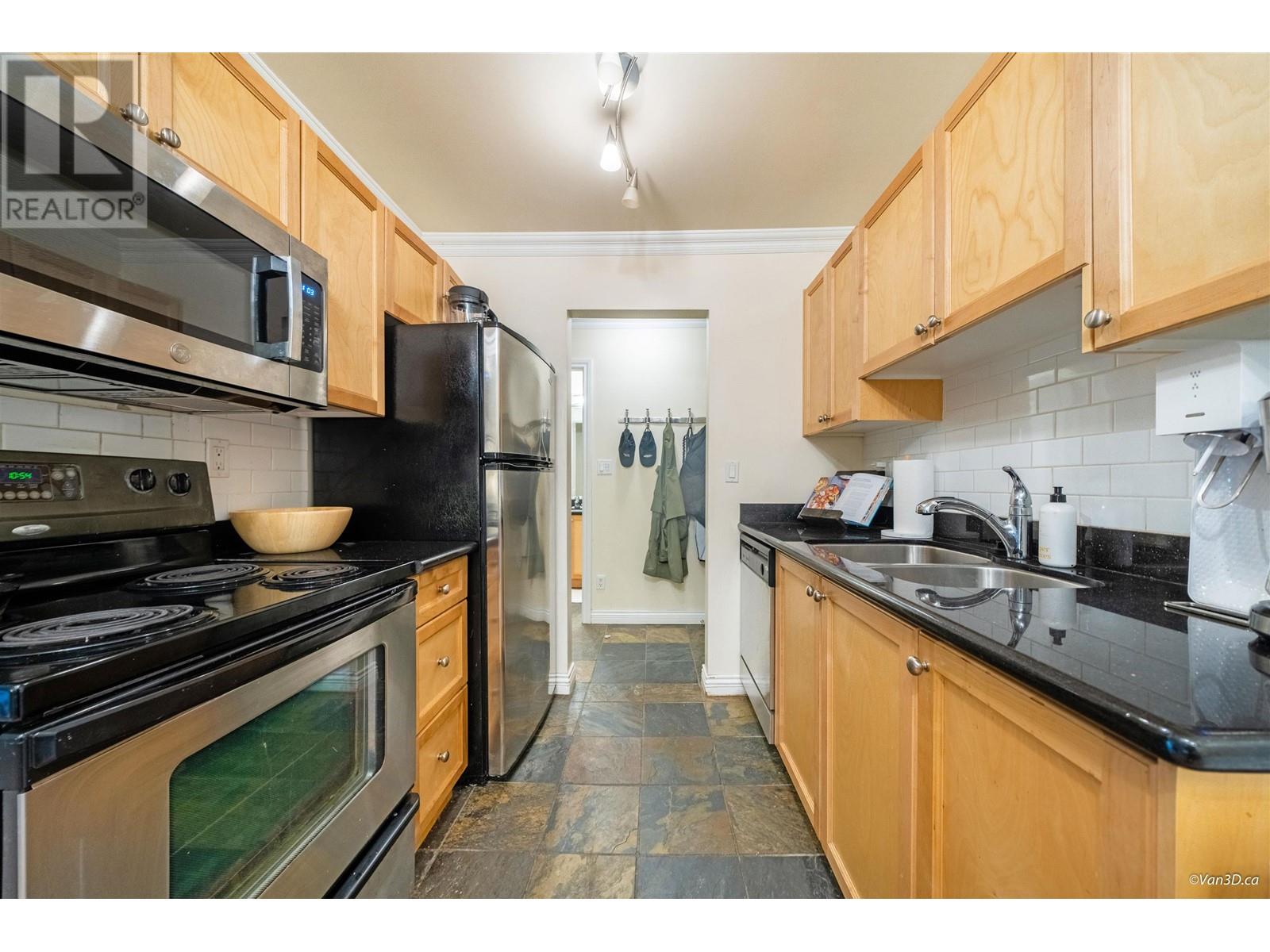 Listing Picture 10 of 16 : 311 1550 BARCLAY STREET, Vancouver / 溫哥華 - 魯藝地產 Yvonne Lu Group - MLS Medallion Club Member