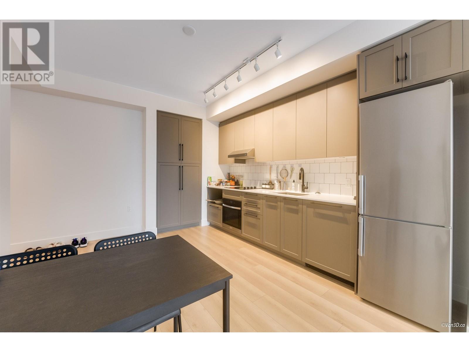 208 8750 University Crescent, Burnaby, British Columbia  V5A 0G9 - Photo 4 - R2963342