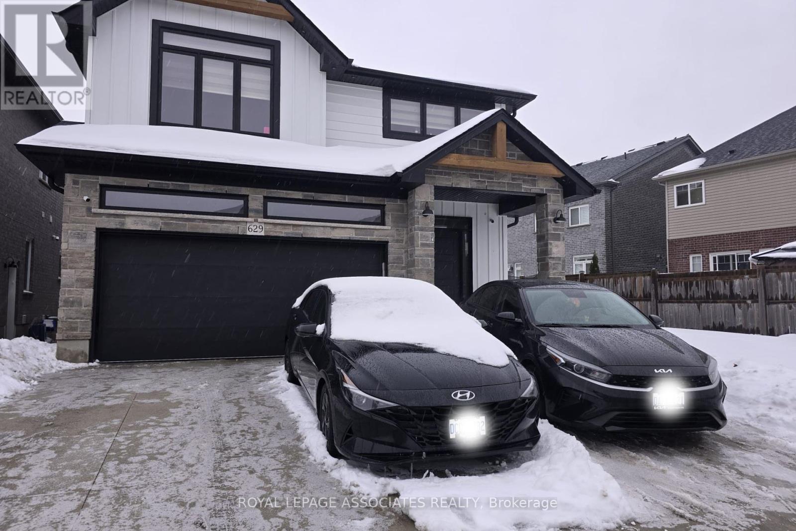 Property at 629 DOONWOODS CRESCENT image 1