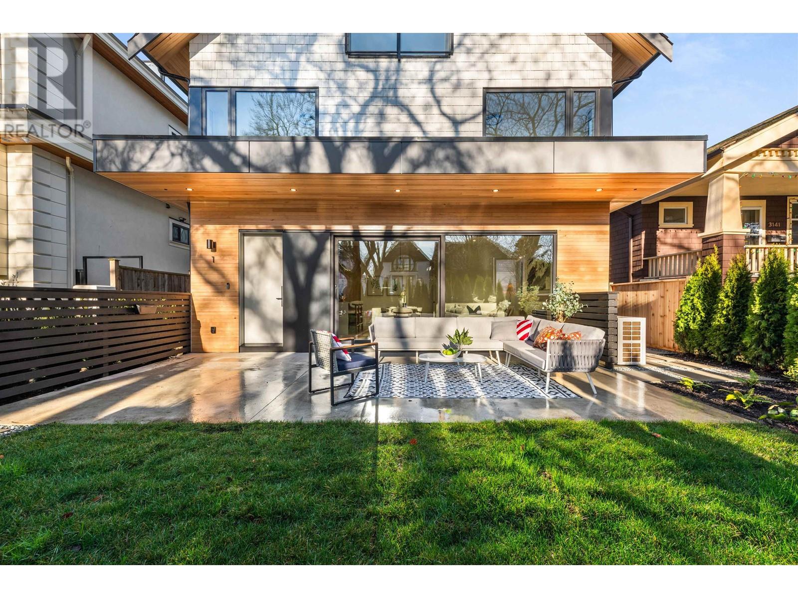 Listing Picture 28 of 32 : 1 3151 W 10TH AVENUE, Vancouver / 溫哥華 - 魯藝地產 Yvonne Lu Group - MLS Medallion Club Member