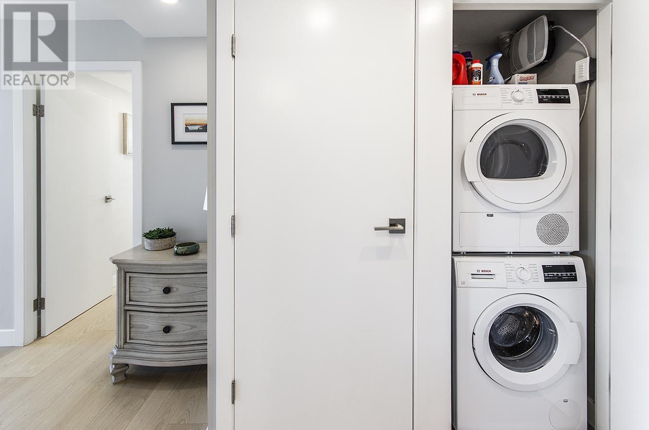 Listing Picture 18 of 36 : 801 1155 HOMER STREET, Vancouver / 溫哥華 - 魯藝地產 Yvonne Lu Group - MLS Medallion Club Member