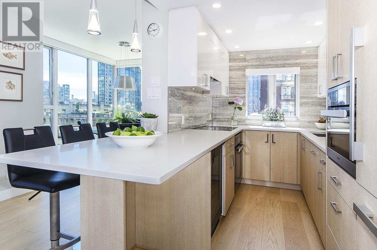 Listing Picture 4 of 36 : 801 1155 HOMER STREET, Vancouver / 溫哥華 - 魯藝地產 Yvonne Lu Group - MLS Medallion Club Member