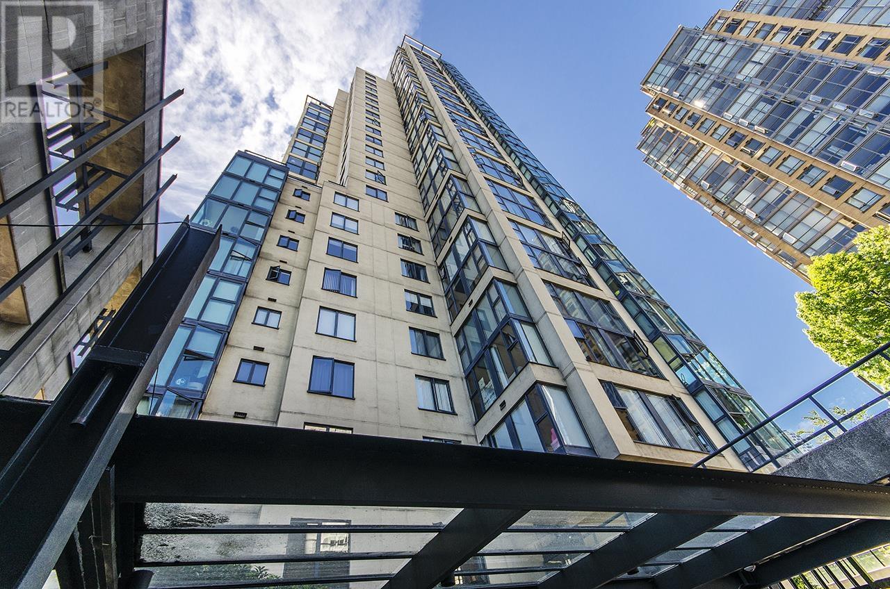 Listing Picture 35 of 36 : 801 1155 HOMER STREET, Vancouver / 溫哥華 - 魯藝地產 Yvonne Lu Group - MLS Medallion Club Member