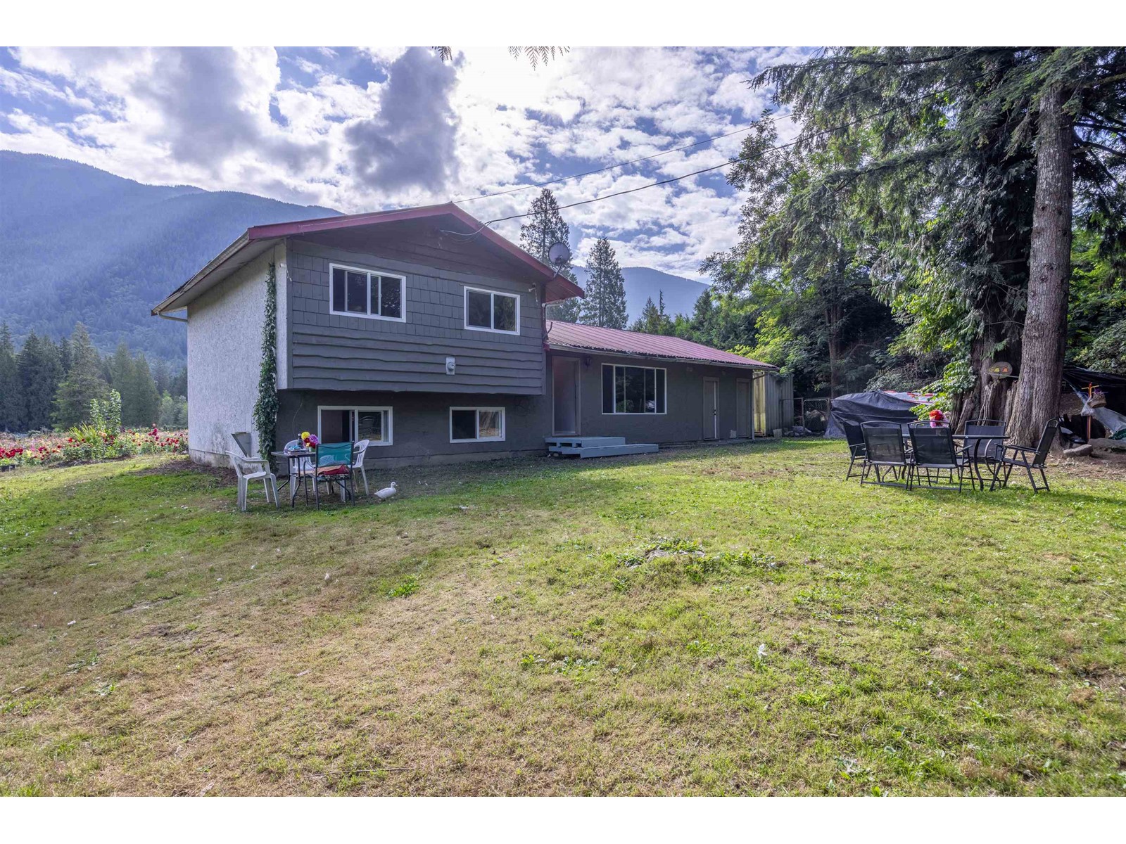13842 Spratt Rd, Mission, British Columbia  V2V 4J1 - Photo 1 - R2963731
